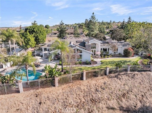 6872 Chartwell, Riverside, CA 92506