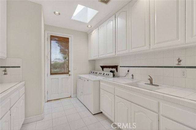 6872 Chartwell, Riverside, CA 92506