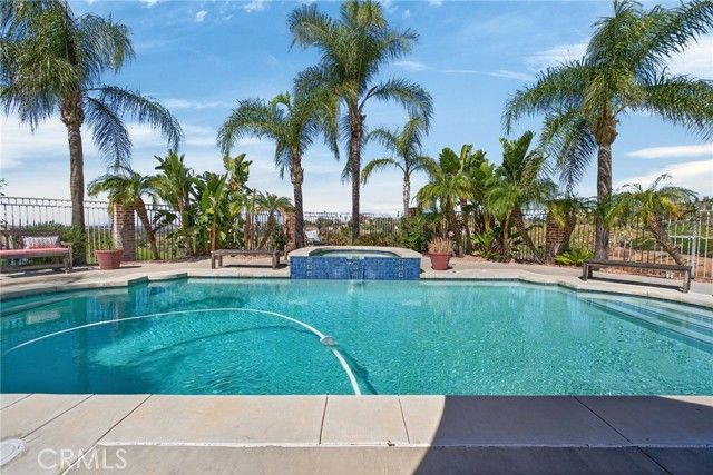 6872 Chartwell, Riverside, CA 92506
