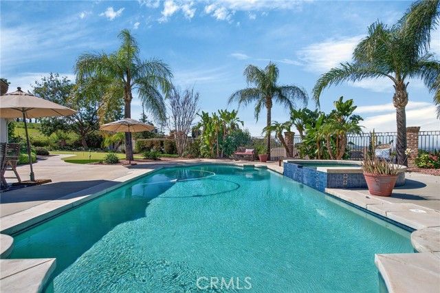 6872 Chartwell, Riverside, CA 92506