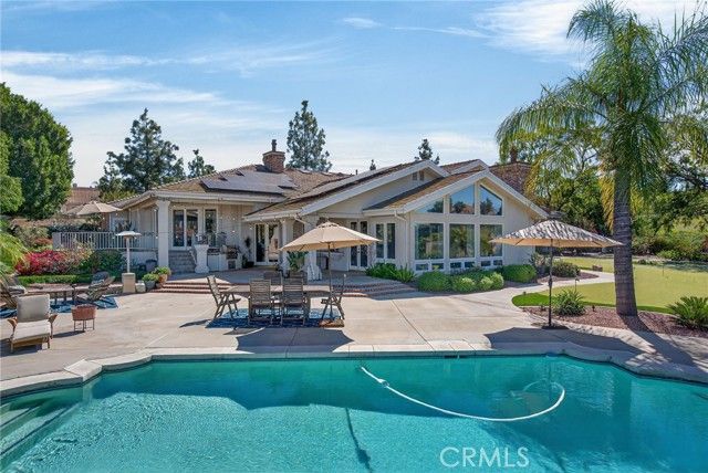 6872 Chartwell, Riverside, CA 92506