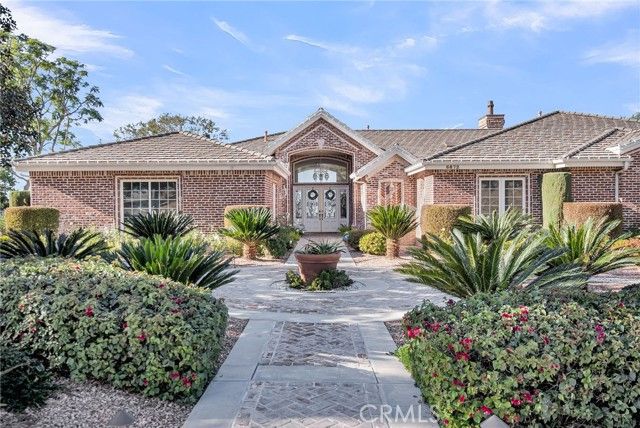 6872 Chartwell, Riverside, CA 92506