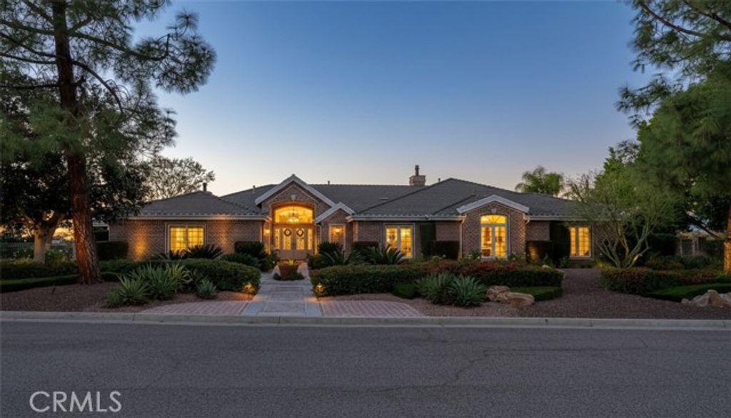 6872 Chartwell, Riverside, CA 92506