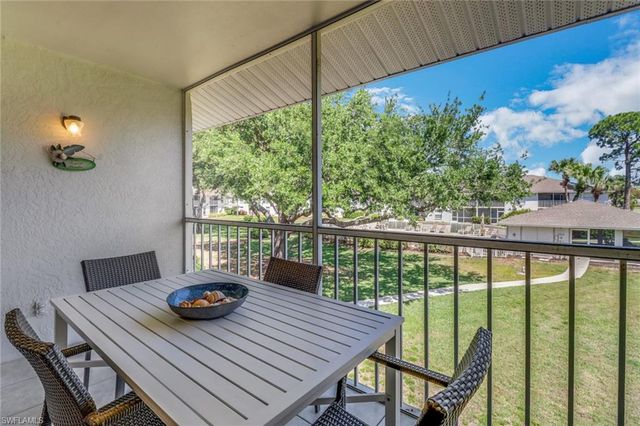1358 Derbyshire CT F201, Naples, FL 34116