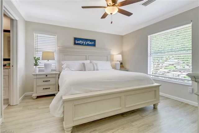 1358 Derbyshire CT F201, Naples, FL 34116