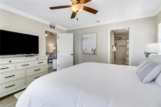 1358 Derbyshire CT F201, Naples, FL 34116