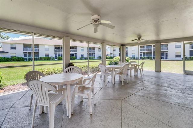 1358 Derbyshire CT F201, Naples, FL 34116