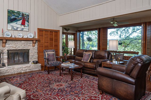 509 Fairway Dr, Kerrville, TX 78028