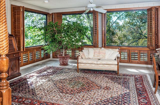 509 Fairway Dr, Kerrville, TX 78028