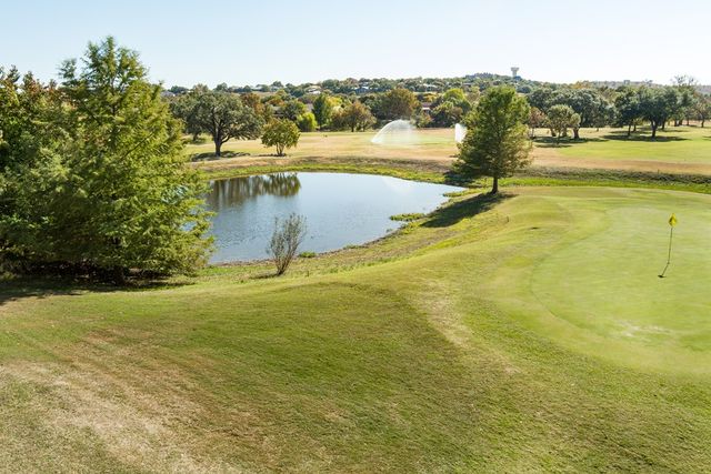 509 Fairway Dr, Kerrville, TX 78028