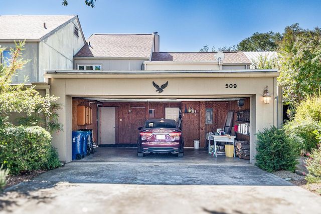 509 Fairway Dr, Kerrville, TX 78028