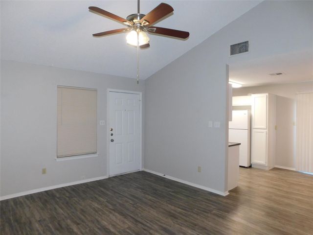 501-503 Willowbend CV 503, Round Rock, TX 78664