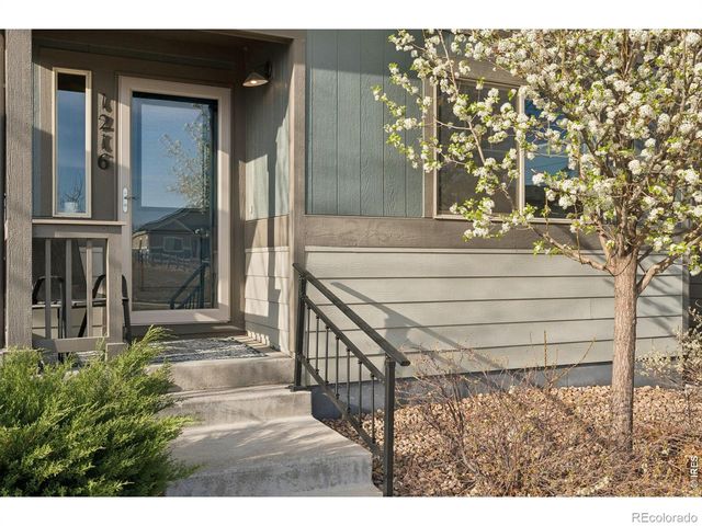 1216 Hummingbird Circle, Longmont, CO 80501