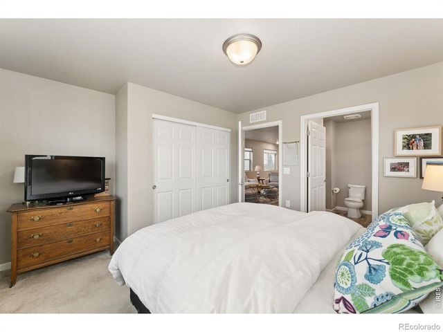 1216 Hummingbird Circle, Longmont, CO 80501