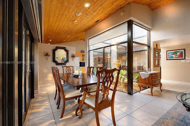 9400 SW 100th Ave Rd, Miami, FL 33176