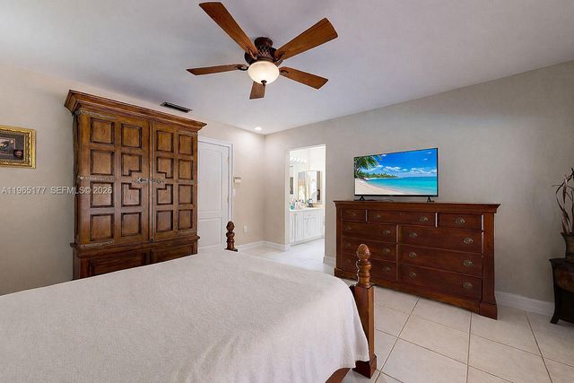 9400 SW 100th Ave Rd, Miami, FL 33176