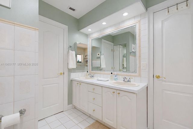 9400 SW 100th Ave Rd, Miami, FL 33176