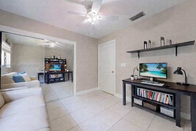 9400 SW 100th Ave Rd, Miami, FL 33176