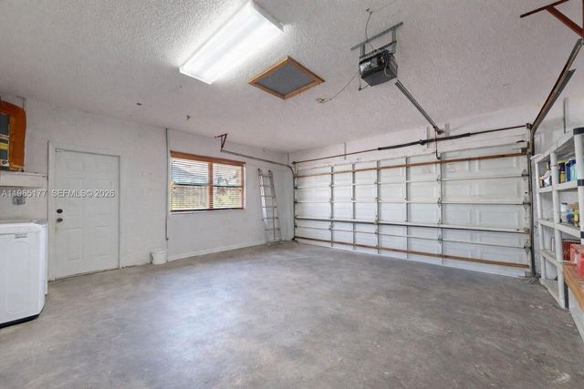 9400 SW 100th Ave Rd, Miami, FL 33176