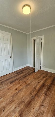 12 Foster St 12, Springfield, MA 01105