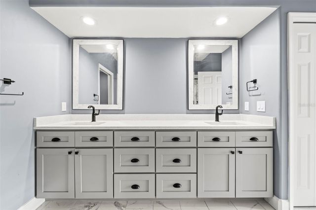 1645 PINELLAS BAYWAY S B2, Tierra Verde, FL 33715