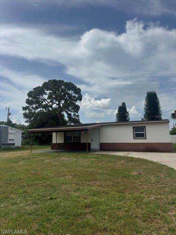 31 Andora ST, LEHIGH ACRES, FL 33936 — exterior