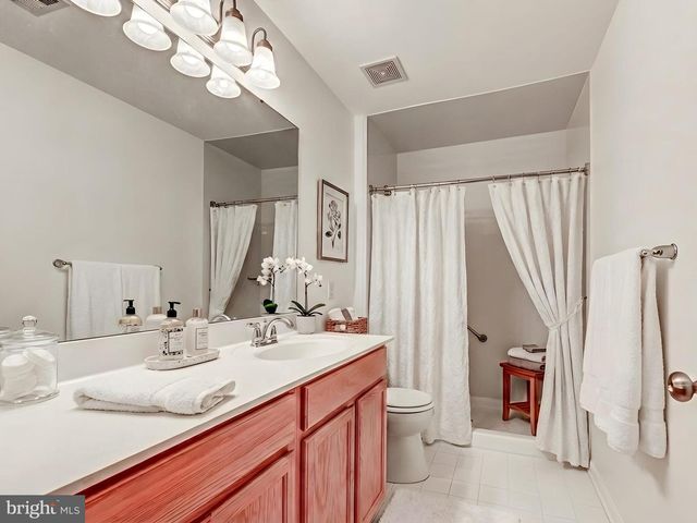 8500 DOLINA CT, Baltimore, MD 21236