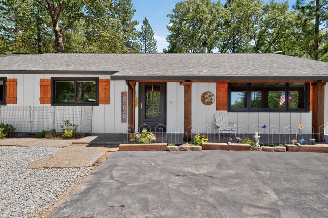 16753 Oscar Dr, Grass Valley, CA 95949