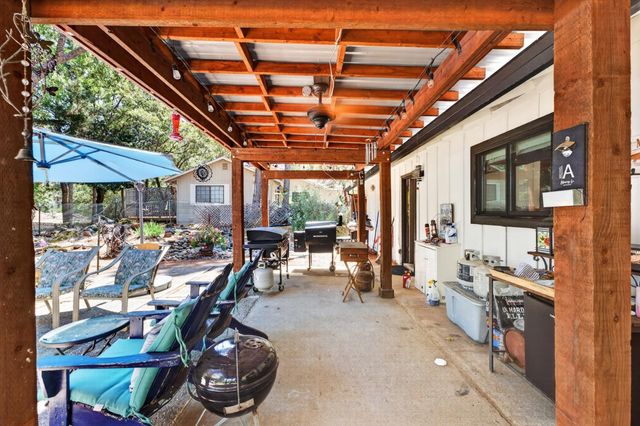 16753 Oscar Dr, Grass Valley, CA 95949
