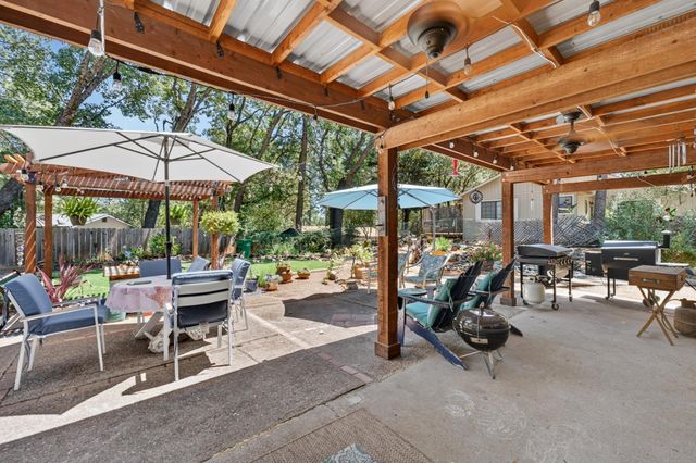 16753 Oscar Dr, Grass Valley, CA 95949