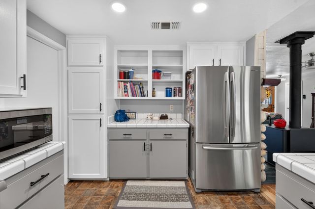 16753 Oscar Dr, Grass Valley, CA 95949