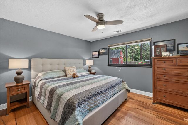16753 Oscar Dr, Grass Valley, CA 95949