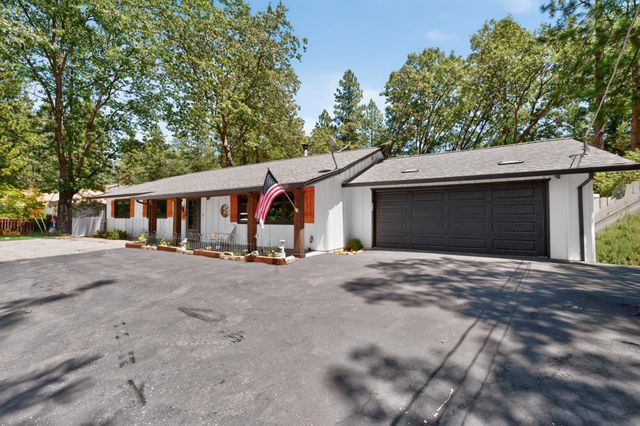16753 Oscar Dr, Grass Valley, CA 95949