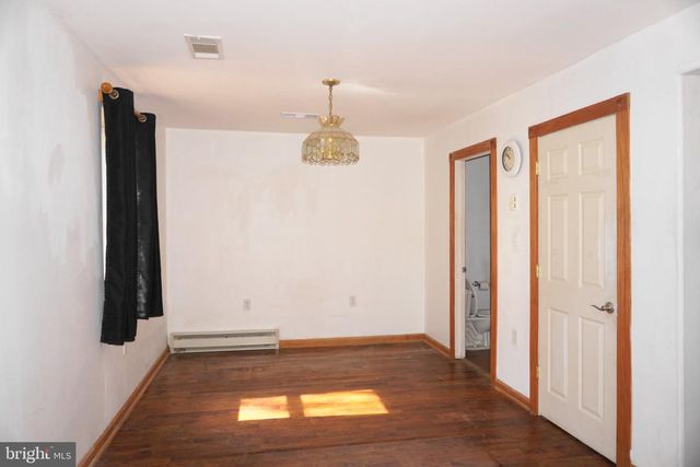 45 MEADOW RD, New Castle, DE 19720