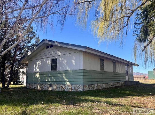 1 W Ute Road, Salmon, ID 83467