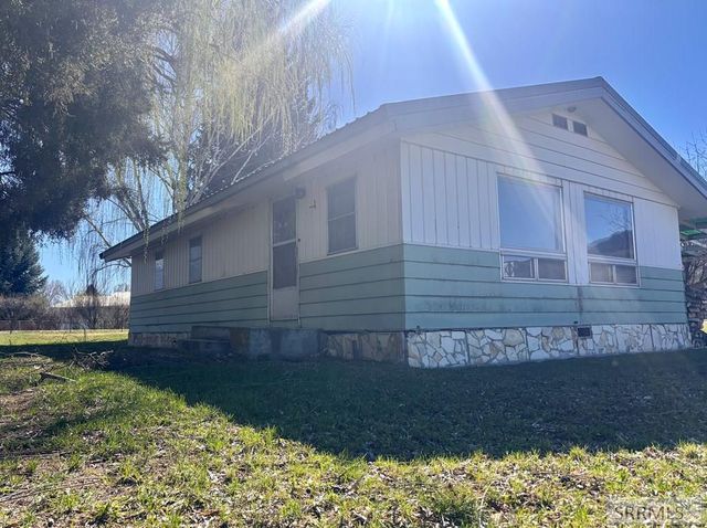 1 W Ute Road, Salmon, ID 83467