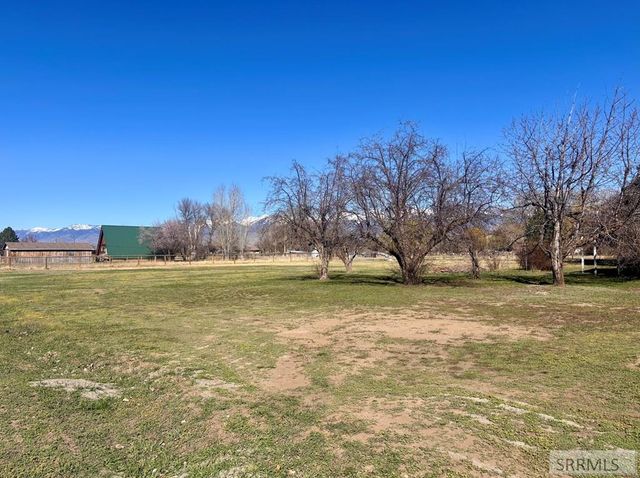 1 W Ute Road, Salmon, ID 83467