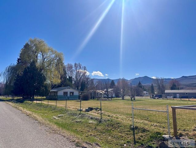 1 W Ute Road, Salmon, ID 83467
