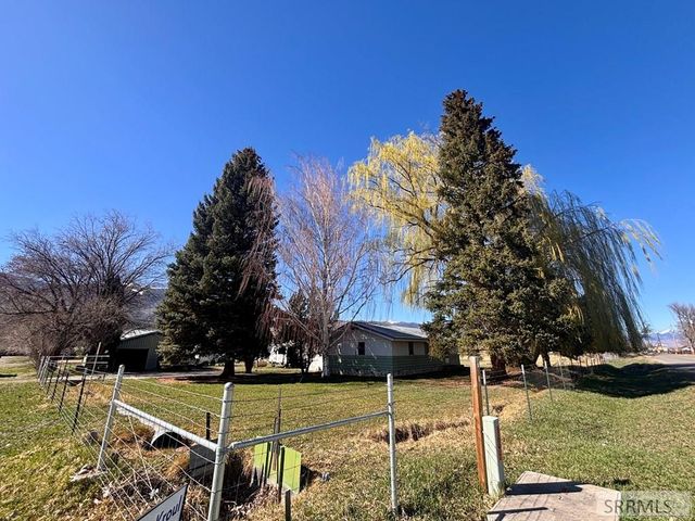 1 W Ute Road, Salmon, ID 83467