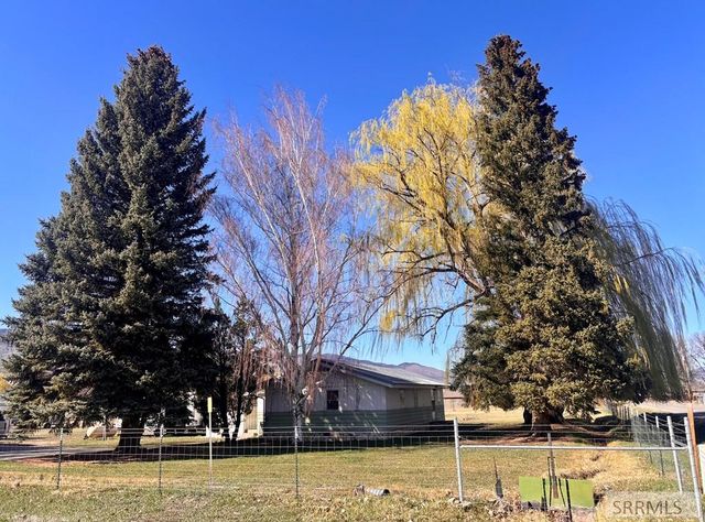 1 W Ute Road, Salmon, ID 83467