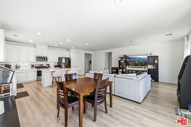 2141 Jenner Street, Lancaster, CA 93535
