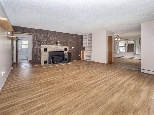 59021 County Road 215, Lawrence, MI 49064