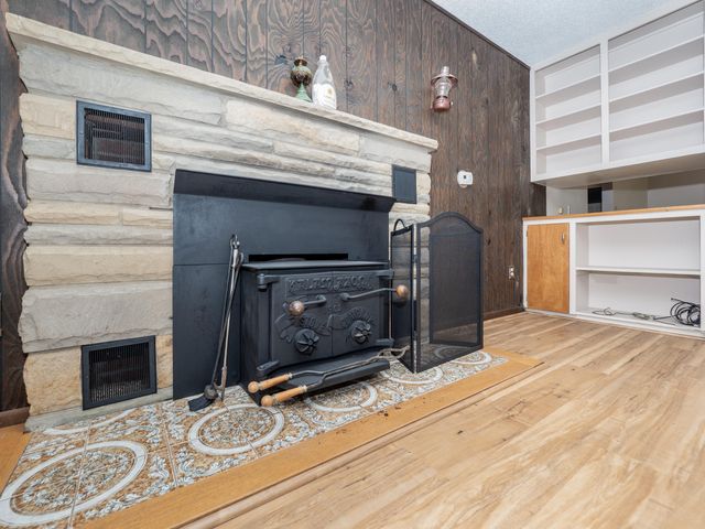 59021 County Road 215, Lawrence, MI 49064