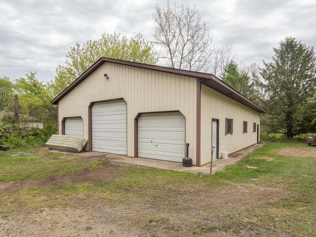 59021 County Road 215, Lawrence, MI 49064