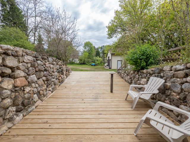 59021 County Road 215, Lawrence, MI 49064