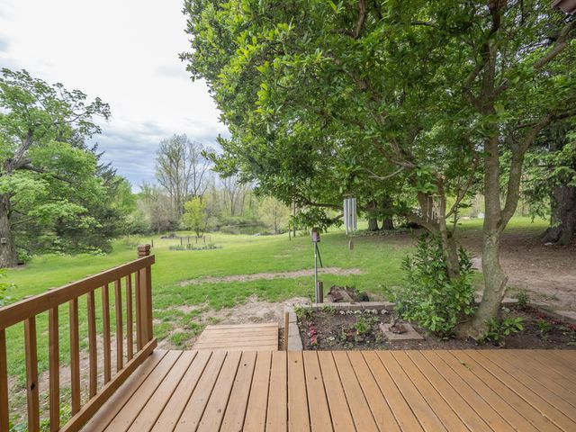59021 County Road 215, Lawrence, MI 49064