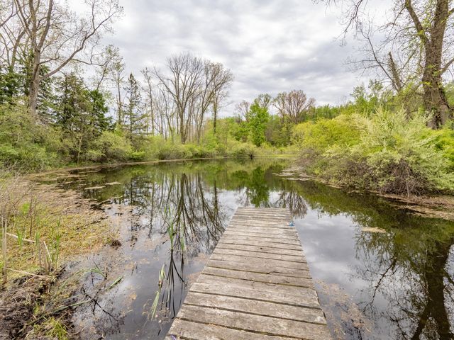 59021 County Road 215, Lawrence, MI 49064