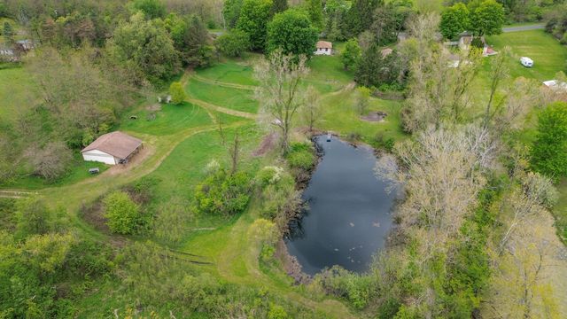59021 County Road 215, Lawrence, MI 49064