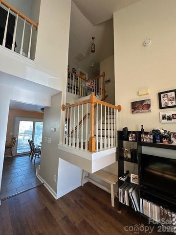 8038 Long House Lane, Fort Mill, SC 29707