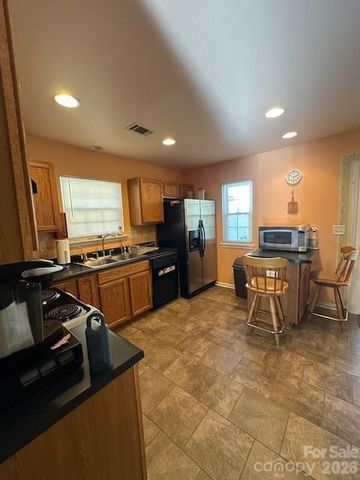 8038 Long House Lane, Fort Mill, SC 29707